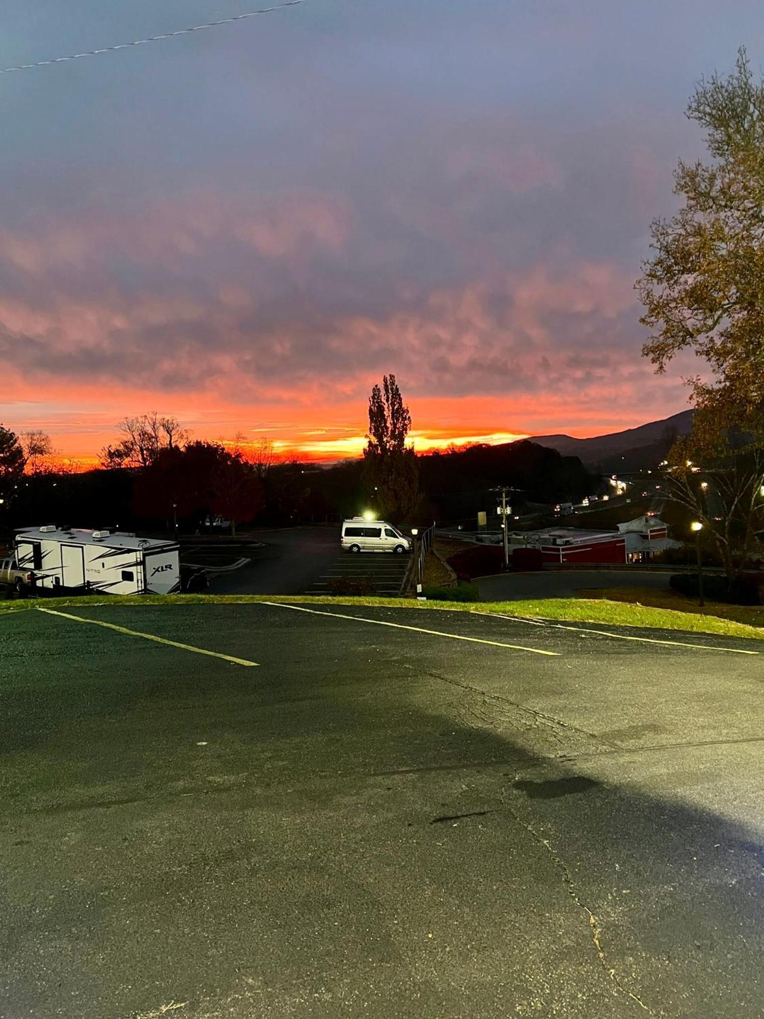 Travelodge By Wyndham Wytheville Exterior foto